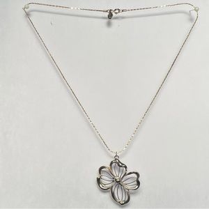 20" Vintage Avon Four Leaf Clover/Flower Gold Tone Chain